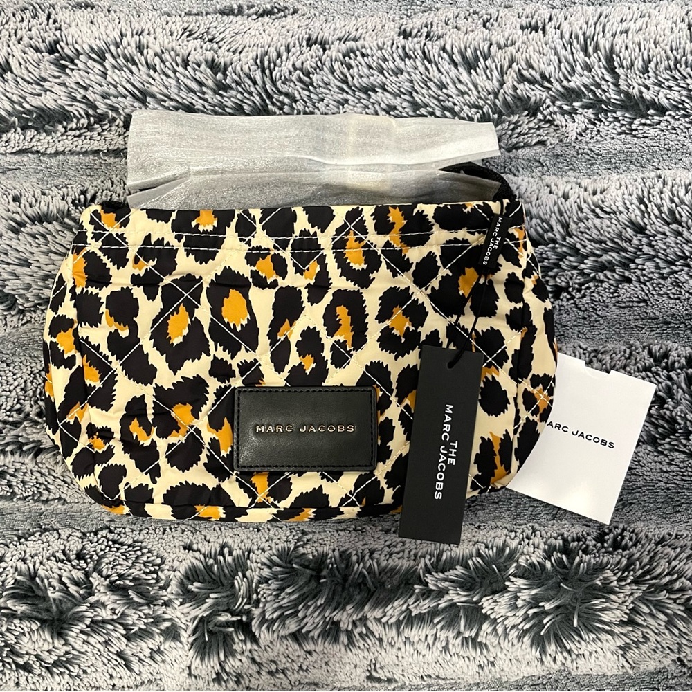 Marc Jacobs The Messenger Quilted Nylon Crossbody Bag NWT Leopard Print